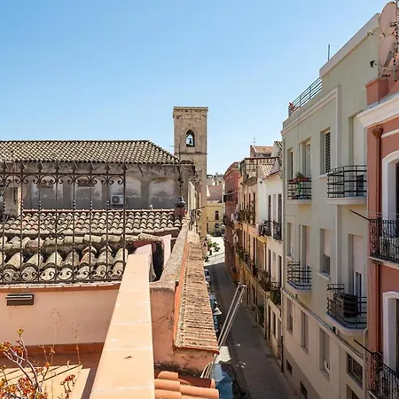 Janas' Terrace, View And Parking In The Old Center