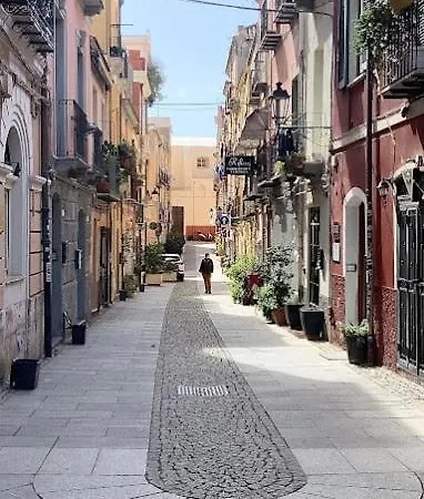 Janas' Terrace, View And Parking In The Old Center